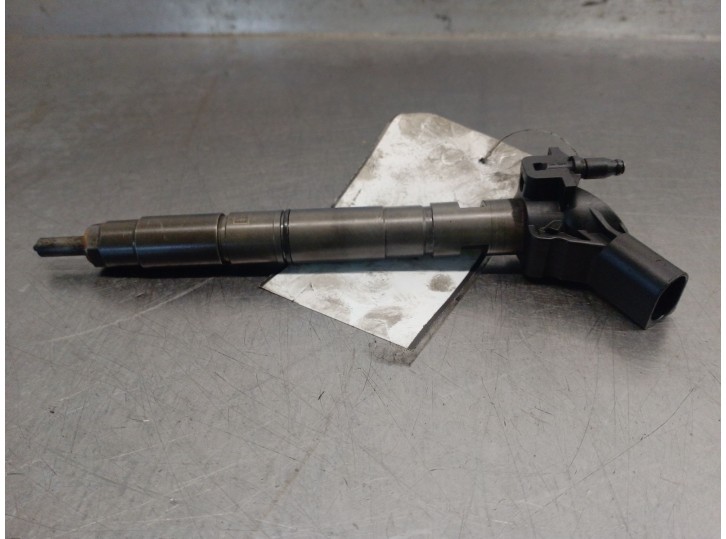 Recambio de inyector para audi a4 b7 avant (8ed) 3.0 tdi quattro referencia OEM IAM 059130277S 0445115