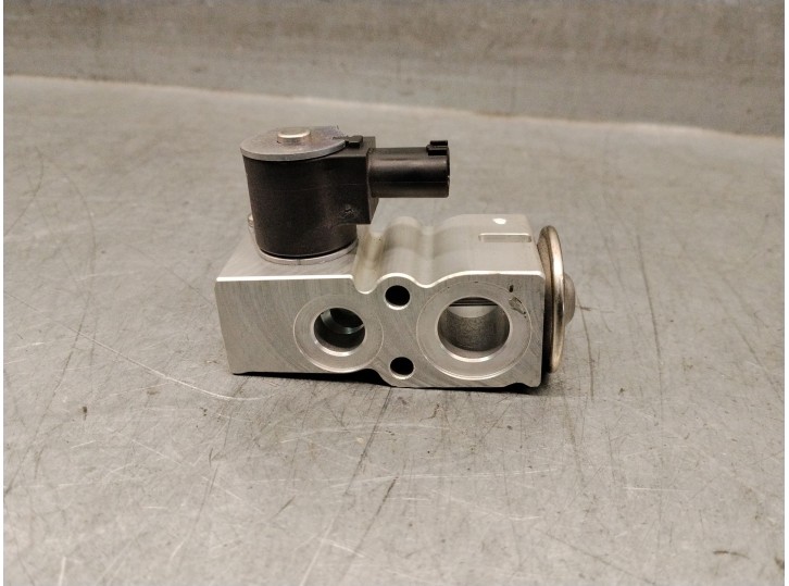 Recambio de valvula expansion para bmw x3 (g45) x3 xdrive30e za referencia OEM IAM 64505B360E8 64505B360E8 
