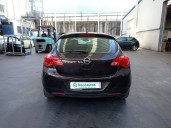 opel astra j (p10) del año 2012