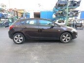 opel astra j (p10) del año 2012