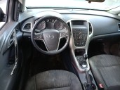 opel astra j (p10) del año 2012