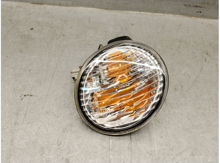 Replacement front right light for Toyota Corolla (_E11_) 1.6 (AE111) OEM IAM reference 8151012830 8151012830 