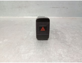 Replacement hazard warning switch for Kia Carens I MPV (FC, FJ) 1.8 i OEM IAM reference 0K2C3664H0 0K2C3664H0 