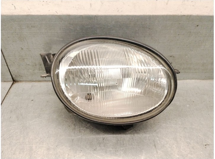 Replacement right headlight for Toyota Corolla (_E11_) 1.6 (AE111) OEM IAM reference 811101E370 811101E370 