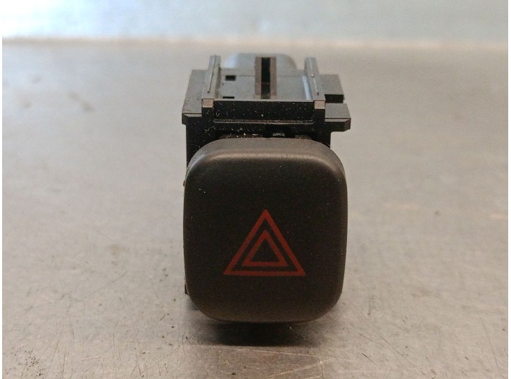Replacement hazard warning switch for Toyota Corolla (_E11_) 1.6 (AE111) OEM IAM reference 8433212400 8433212400 