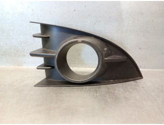 Recambio de rejilla paragolpes derecha para renault grand scénic ii (jm0/1_) 2.0 dci (jm1k) referencia OEM IAM 7701477302 770147