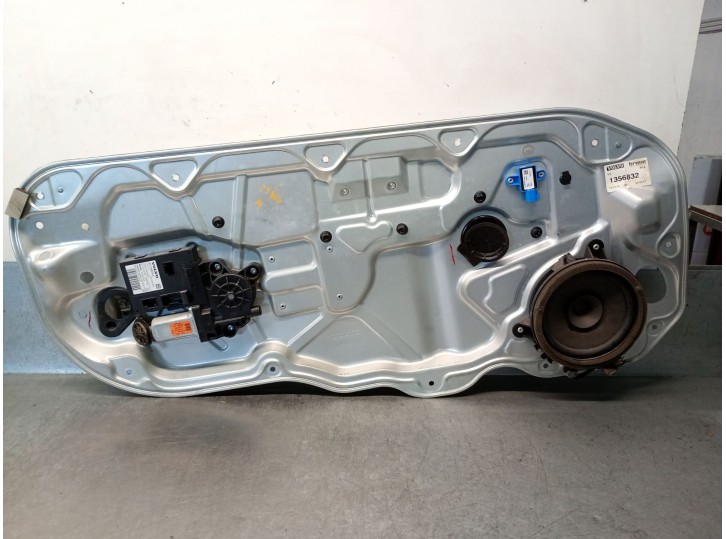 Recambio de elevalunas delantero izquierdo para volvo c30 (533) 2.0 d referencia OEM IAM 30784509 30784509 