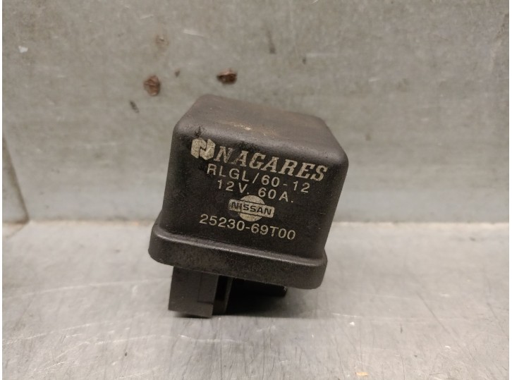 Recambio de caja precalentamiento para nissan cabstar e (tl_, vl_) 28.10, 32.10 referencia OEM IAM 2523069T00 2523069T00 