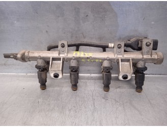 Recambio de rampa inyectora para hyundai getz (tb) 1.1 12v cat referencia OEM IAM 3531022600 9250930006 