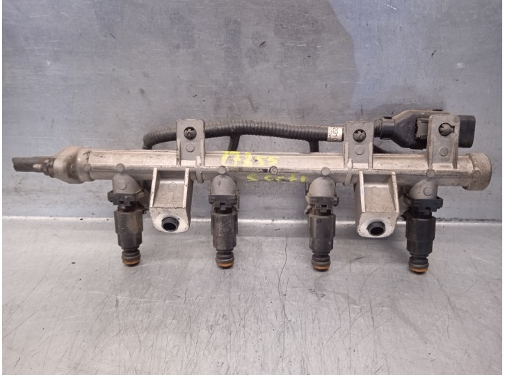 Recambio de rampa inyectora para hyundai getz (tb) 1.1 12v cat referencia OEM IAM 3531022600 9250930006 