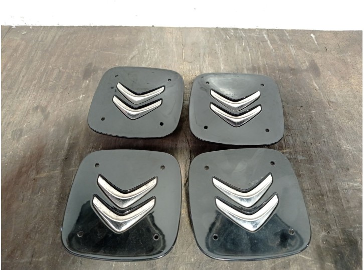 Recambio de tapacubos para citroën c4 cactus 1.5 bluehdi 100 referencia OEM IAM 9819271977 