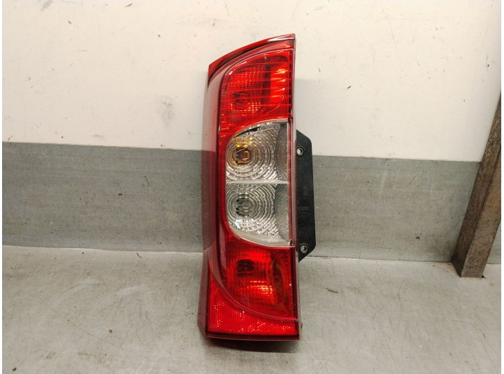 Recambio de piloto trasero izquierdo para peugeot bipper tepee 1.4 hdi referencia OEM IAM 01353206080E 6350EV 