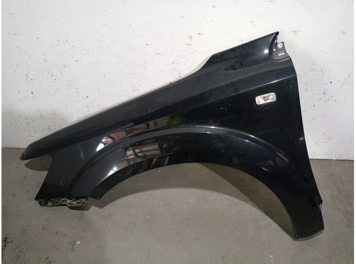 Replacement left front fender for Dodge Journey 2.0 CRD OEM IAM reference 5076727AD 5076727AD