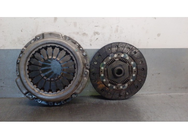 Recambio de kit embrague para rover 75 (rj) 2.0 cdt referencia OEM IAM URB500070 