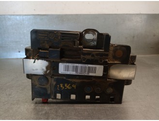 Replacement relay / fuse box for BMW 3 (E90) 320 D OEM IAM reference 6936653 