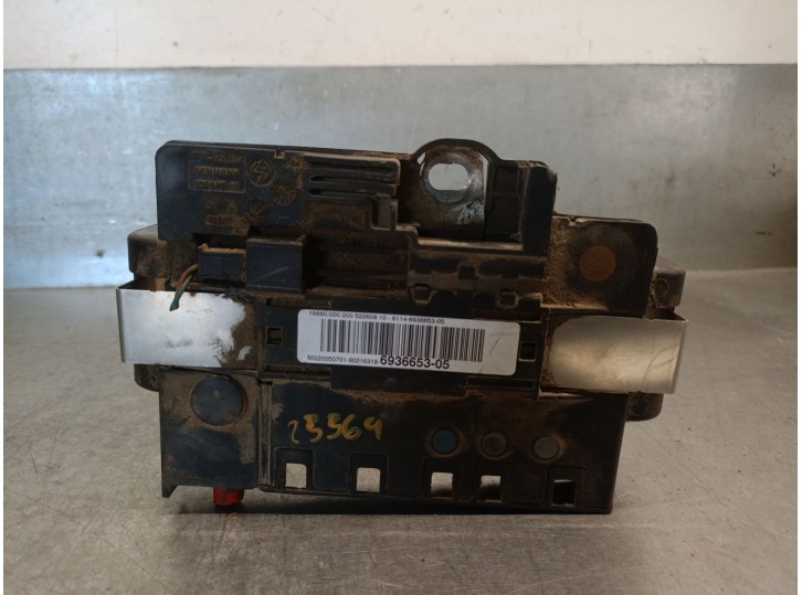 Recambio de caja reles / fusibles para bmw 3 (e90) 320 d referencia OEM IAM 6936653 