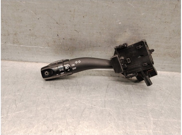 Recambio de mando luces para kia carens iii monospace (un) 2.0 crdi 140 referencia OEM IAM 934101D100 934101D100 