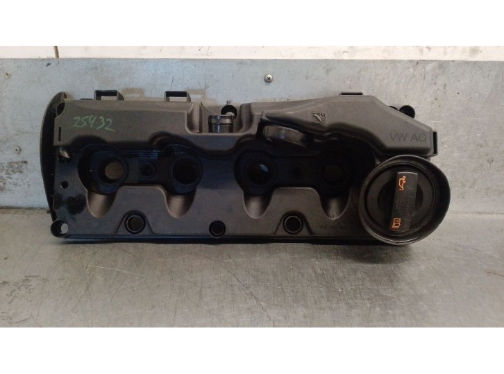Recambio de tapa balancines para audi a5 (8t3) 2.0 tdi referencia OEM IAM 03L103469M 03L103469M 