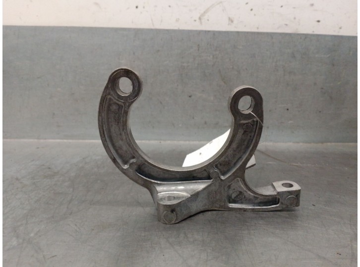 Recambio de soporte para volvo xc60 ii (246) b5 mild-hybrid referencia OEM IAM 32411211 32411211 