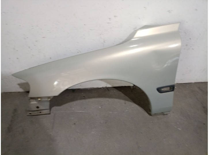 Recambio de aleta delantera izquierda para volvo v70 ii (285) 2.4 t referencia OEM IAM 30796492 30796492 