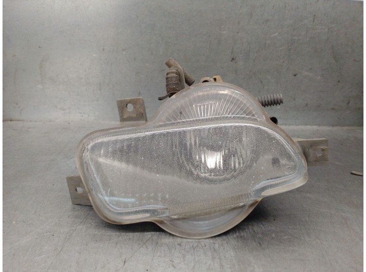 Replacement right fog light for Volvo V70 II (285) 2.4 T OEM IAM reference 8620229 8622838 