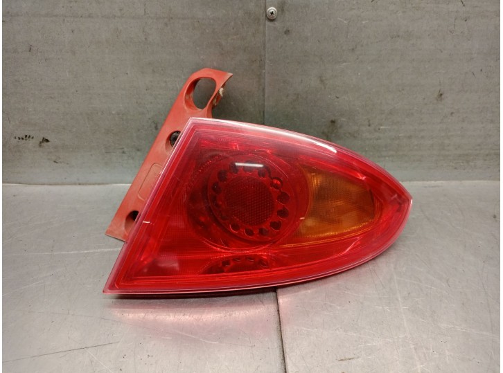 Recambio de piloto trasero derecho para seat leon (1p1) 1.9 tdi referencia OEM IAM 1P0945112D 1P0945112D 