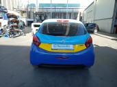 peugeot 208 furgoneta/hatchback (cr_) del año 2015