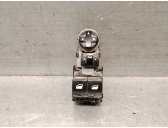 Replacement front left window regulator switch for Peugeot Expert van (V_) 1.5 BlueHDi 120 OEM IAM reference 96783350Z