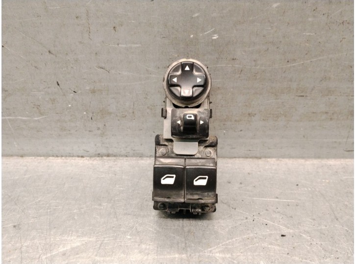 Replacement front left window regulator switch for Peugeot Expert van (V_) 1.5 BlueHDi 120 OEM IAM reference 96783350Z