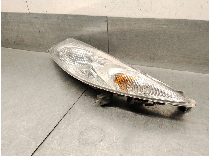 Recambio de faro derecho para nissan juke (f15) 1.6 referencia OEM IAM 261201KL0B 261201KL0B 