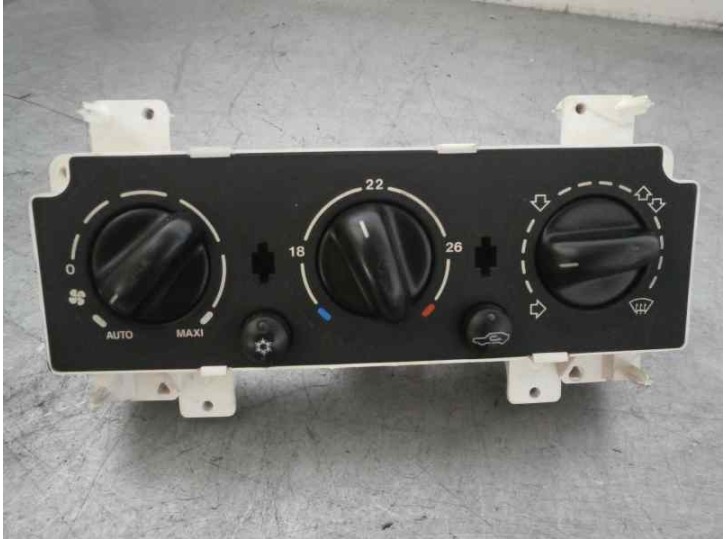 Replacement heater / air conditioning control unit for Opel Vectra B sedan 2.0 DTI OEM IAM reference VALEO