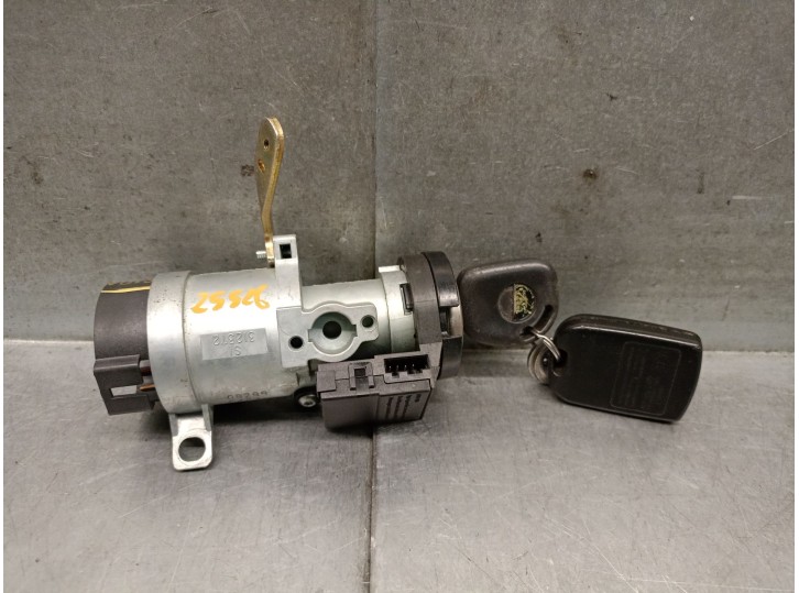Replacement ignition switch for Jaguar S-Type II (X200) 3.0 V6 OEM IAM reference XR8312A145EC XR815815 