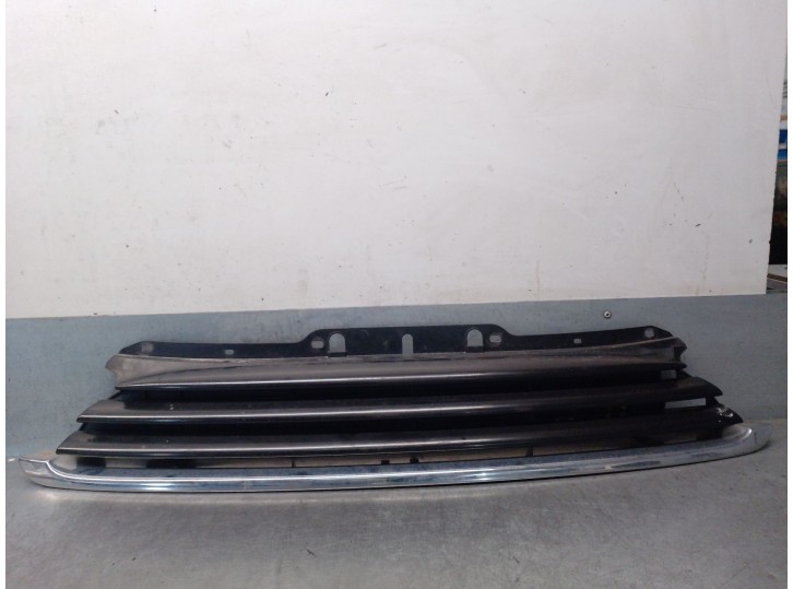 Recambio de rejilla delantera para mini mini (r56) one referencia OEM IAM 16084401 51117317264 