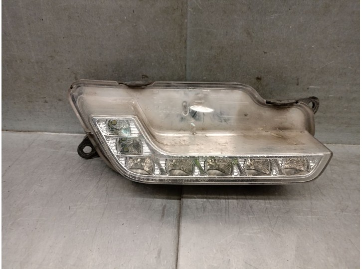 Replacement left fog light for mercedes-benz e class (w212) e 250 cdi / bluetec (212.003, 212.004) OEM IA reference
