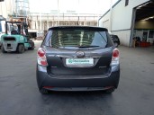 toyota verso (_r2_) del año 2015