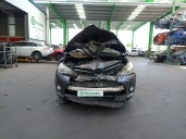 toyota verso (_r2_) del año 2015