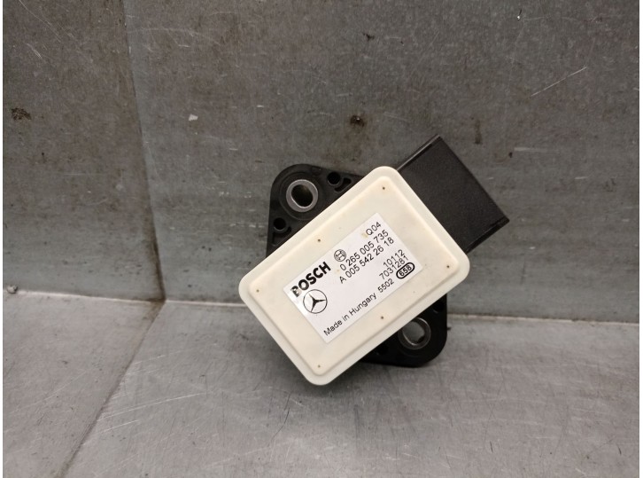 Replacement sensor for Mercedes-Benz E-Class (W212) E 250 CDI / BlueTEC (212.003, 212.004) OEM IAM reference A0055422618 A0055