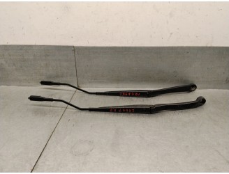 Replacement front right wiper arm for Ford Galaxy III (CK) 2.0 TDCi OEM IAM reference EM2B17526AB 2023886 