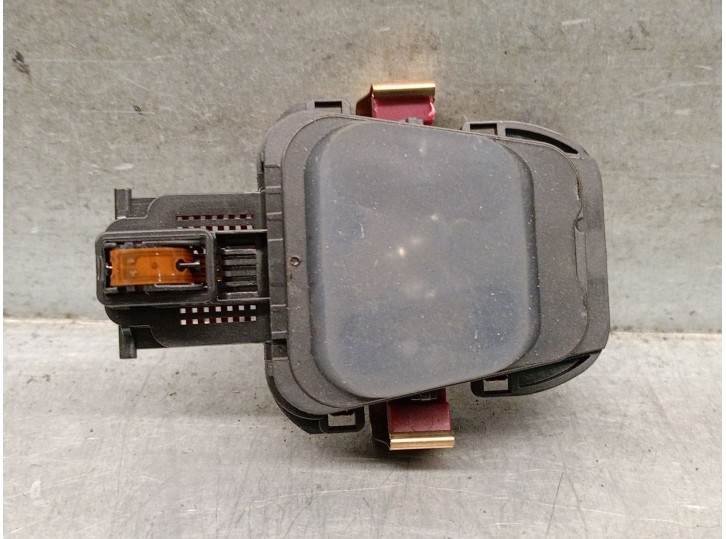 Replacement rain sensor for mercedes-benz glc (x253) 250 d 4-matic (253.909) OEM IAM reference A253900010 A253900010