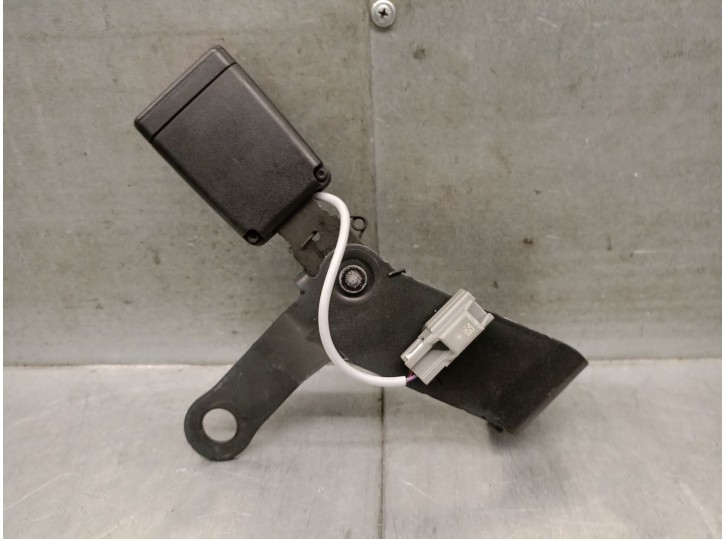 Recambio de enganche cinturon trasero central para volvo xc60 ii (246) d5 awd referencia OEM IAM 39838366 39838366 