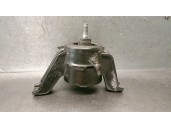 Replacement right engine mount for Kia Sportage IV (QL, QLE) 1.6 CRDi AWD OEM IAM reference 21810D9200 21810D9200 