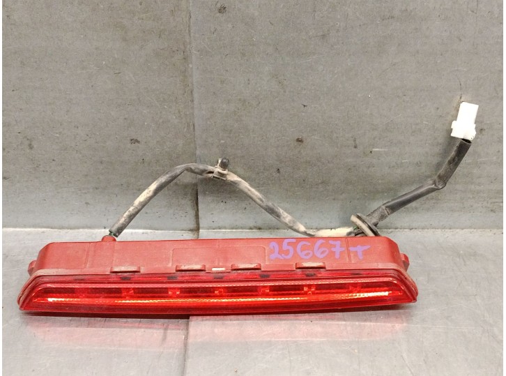 Replacement central brake light for Kia Sportage IV (QL, QLE) 1.6 CRDi AWD OEM IAM reference 92700F1000 92700F1000 