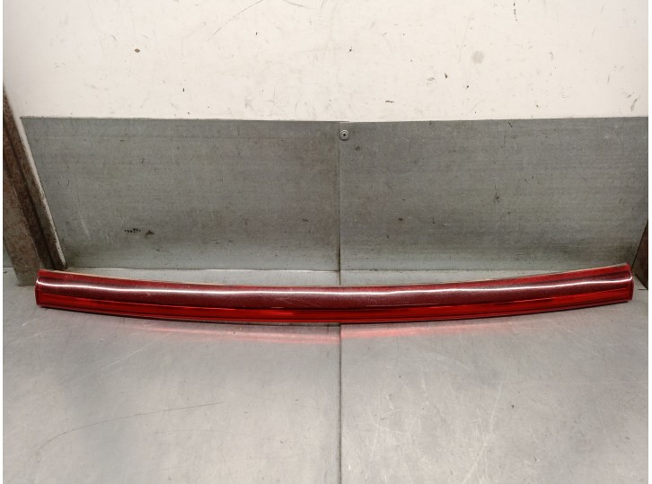 Replacement central rear light for Kia Sportage IV (QL, QLE) 1.6 CRDi AWD OEM IAM reference 87310F1500 87310F1500 