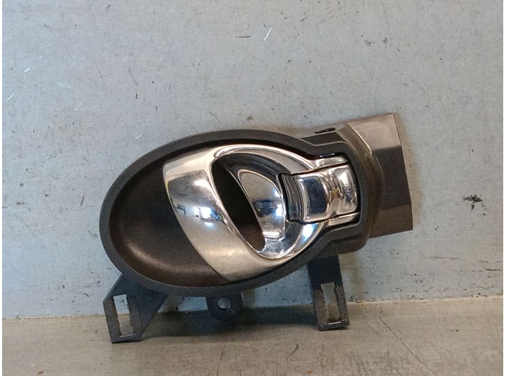 Recambio de maneta interior delantera derecha para nissan juke (f15) 1.6 referencia OEM IAM 806701HB0B 806701HB0B 