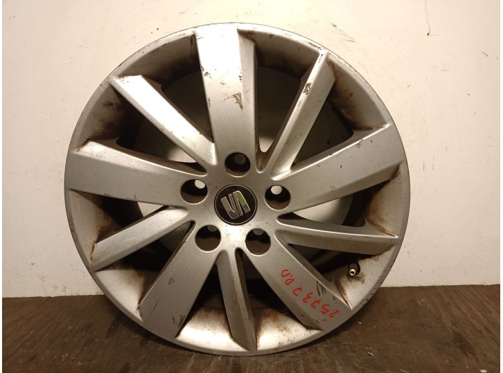 Recambio de llanta para seat leon st (5f8) 2.0 tdi referencia OEM IAM 5F0601025 R166.5X16H2ET46 