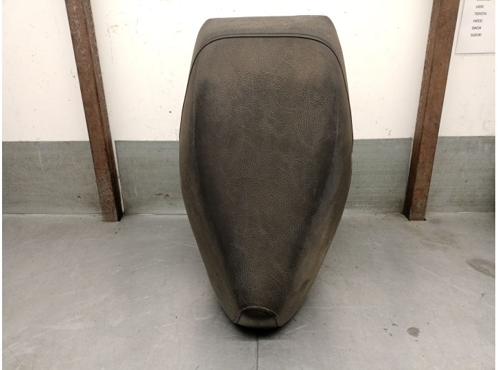 Recambio de asiento para tgb express express 150 referencia OEM IAM 401833 452014 