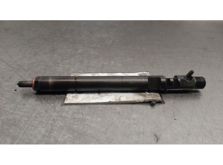 Recambio de inyector para ssangyong rodius i 2.7 xdi referencia OEM IAM A6650170221 EJBR04401D