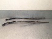 Replacement front right wiper arm for Ford Transit Connect (P65_, P70_, P80_) 1.8 TDCI OEM IAM reference 2T1417B589AE