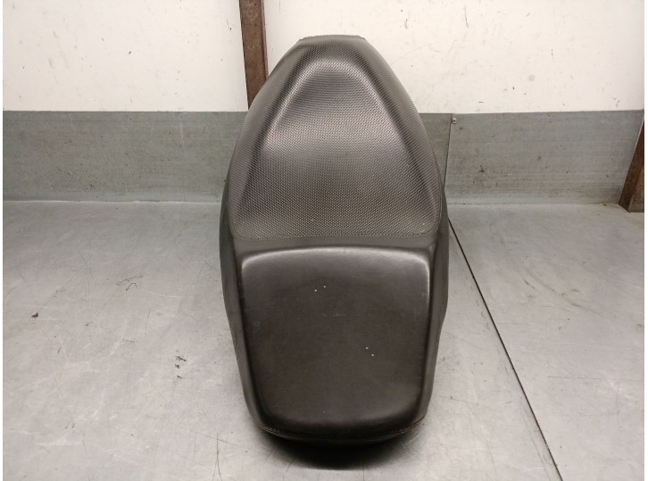 Recambio de asiento para keeway arn arn 150 referencia OEM IAM 153QMI3 153QMI3 