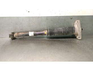 Replacement rear left shock absorber for Kia Sportage IV (QL, QLE) 1.6 CRDi AWD OEM IAM reference 55300F1530 55311F1530 